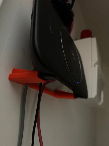 Smart hub wall mount - bt, 2
